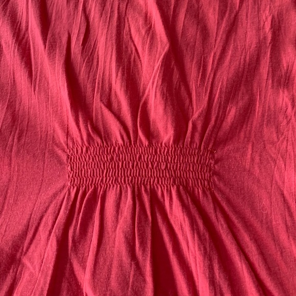 Cute pink too with ruffled neckline. - Picture 3 of 3